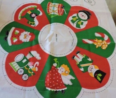 I love this pattern for the Fold 'n' Stitch Wreath from Poor House Quilt  Designs